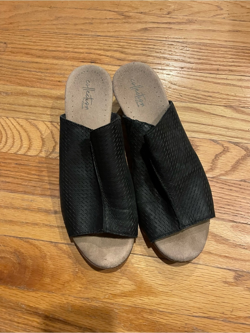 Clarks collection Black Open-Toe Slide Mules with low heel
